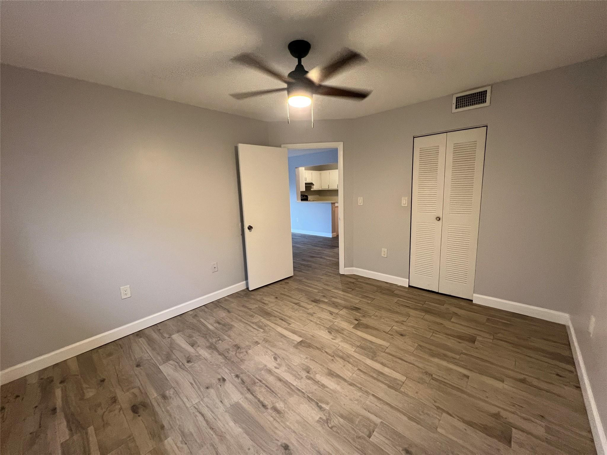 The Palms Of Pembroke Con - Residential Lease