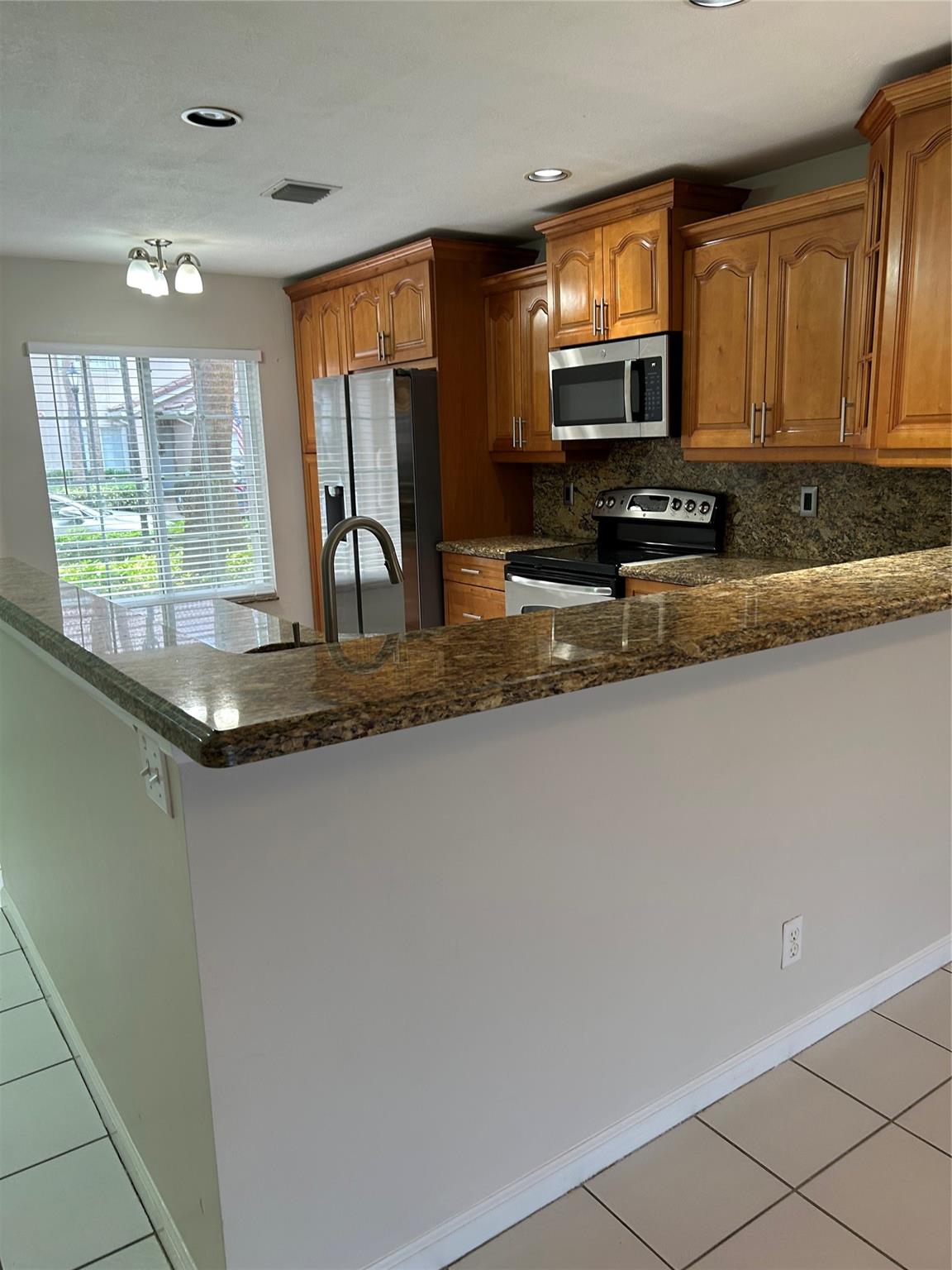 Parkland Terraces 155-48 - Residential Lease