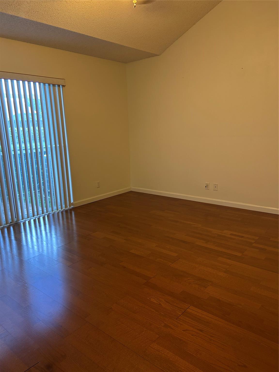 Parkland Terraces 155-48 - Residential Lease