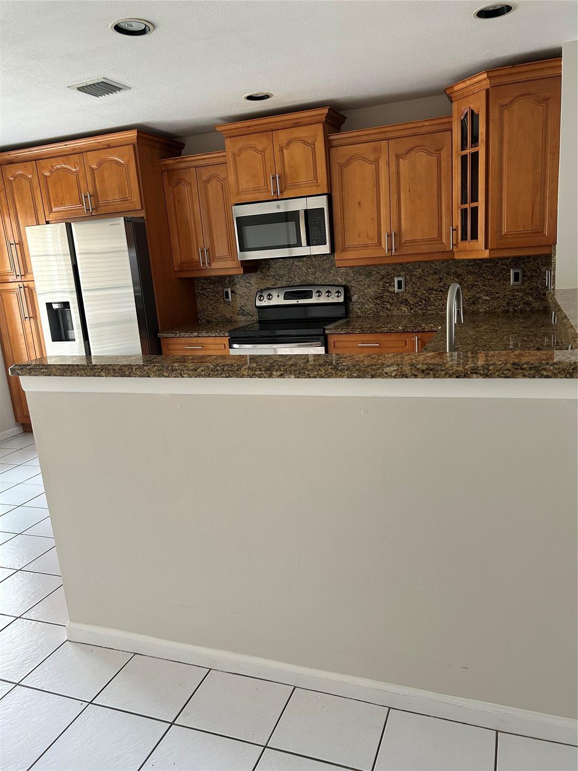 Parkland Terraces 155-48 - Residential Lease