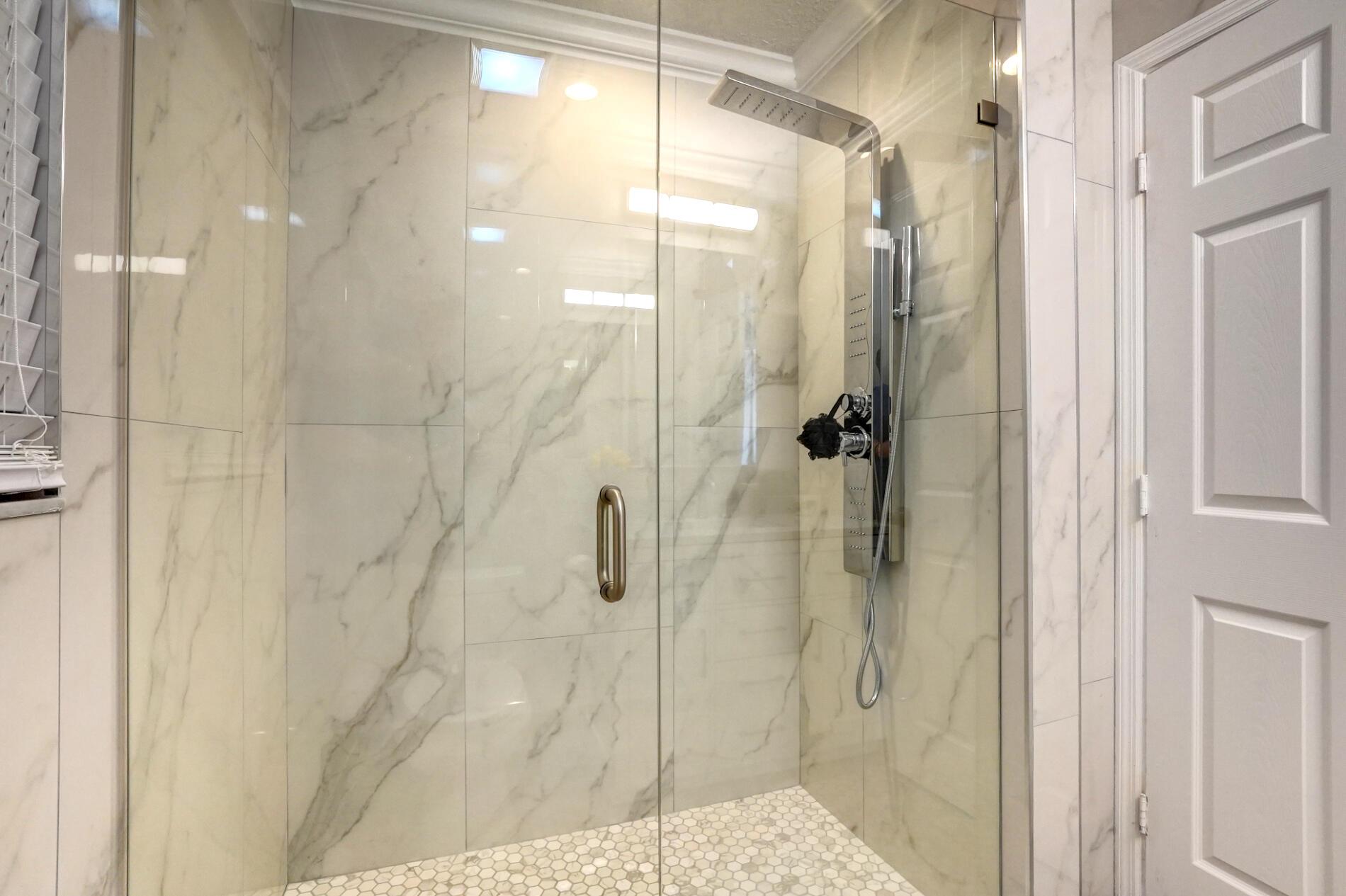 LAKES OF SHERBROOKE PH 8 - Residential