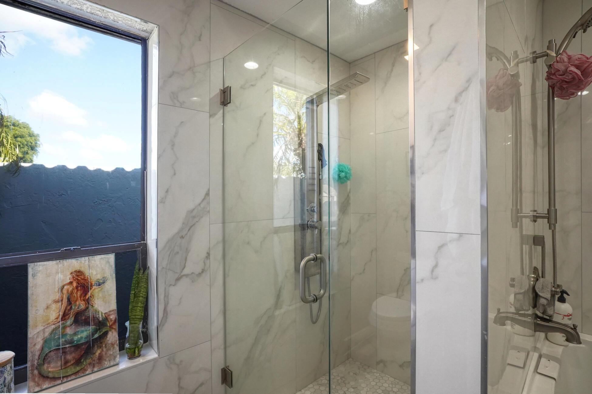 LAKES OF SHERBROOKE PH 8 - Residential