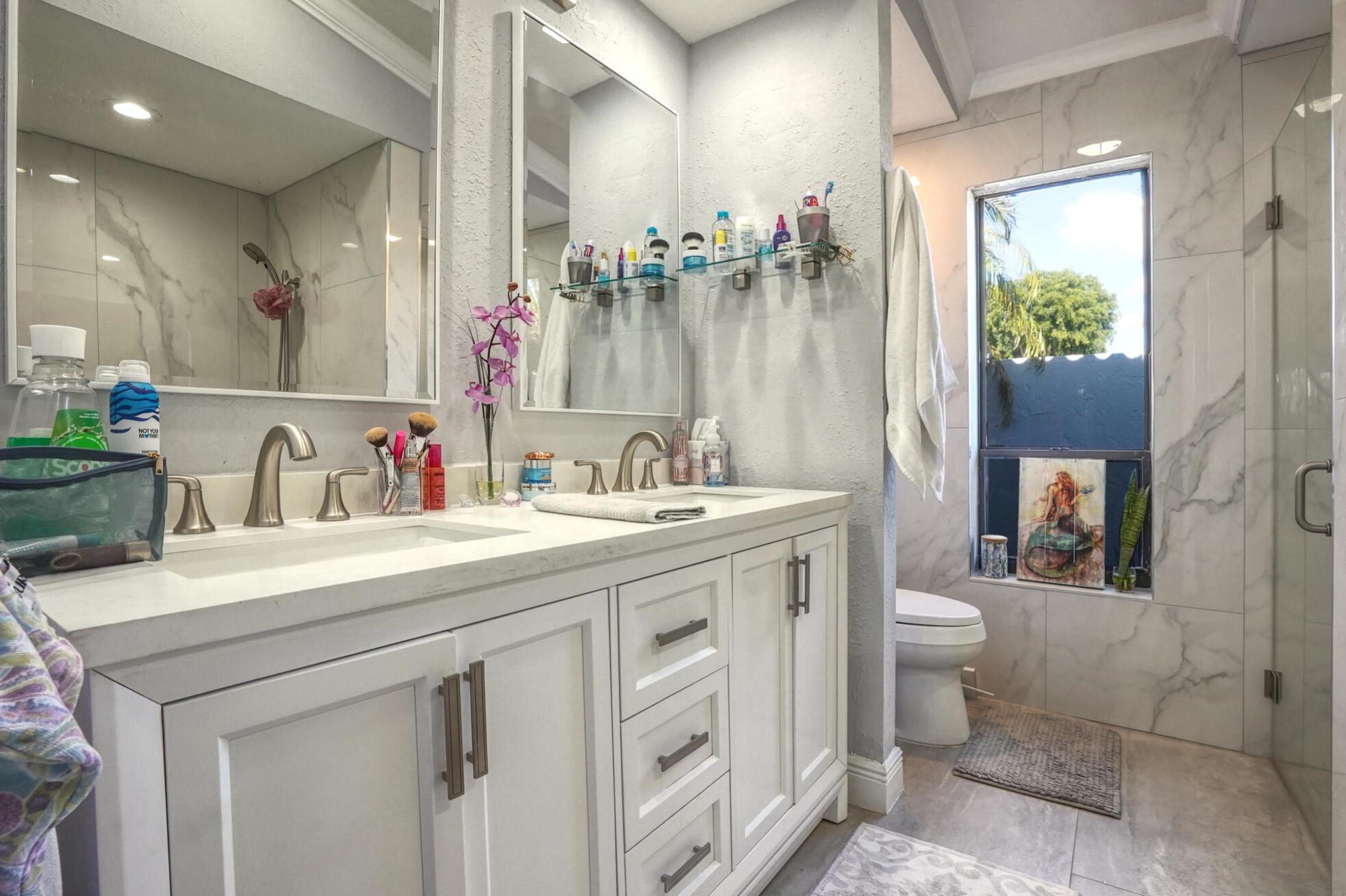 LAKES OF SHERBROOKE PH 8 - Residential