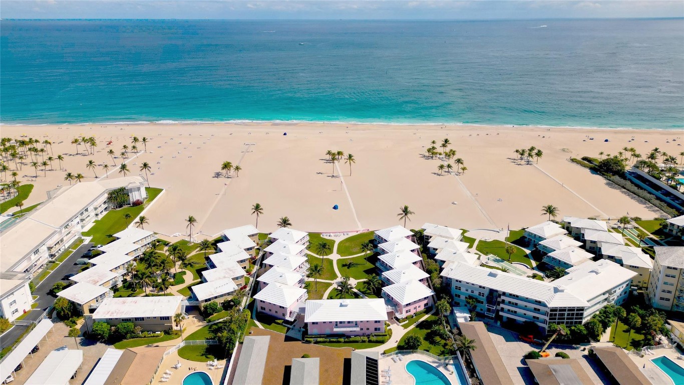 1922 S Ocean Lane 20