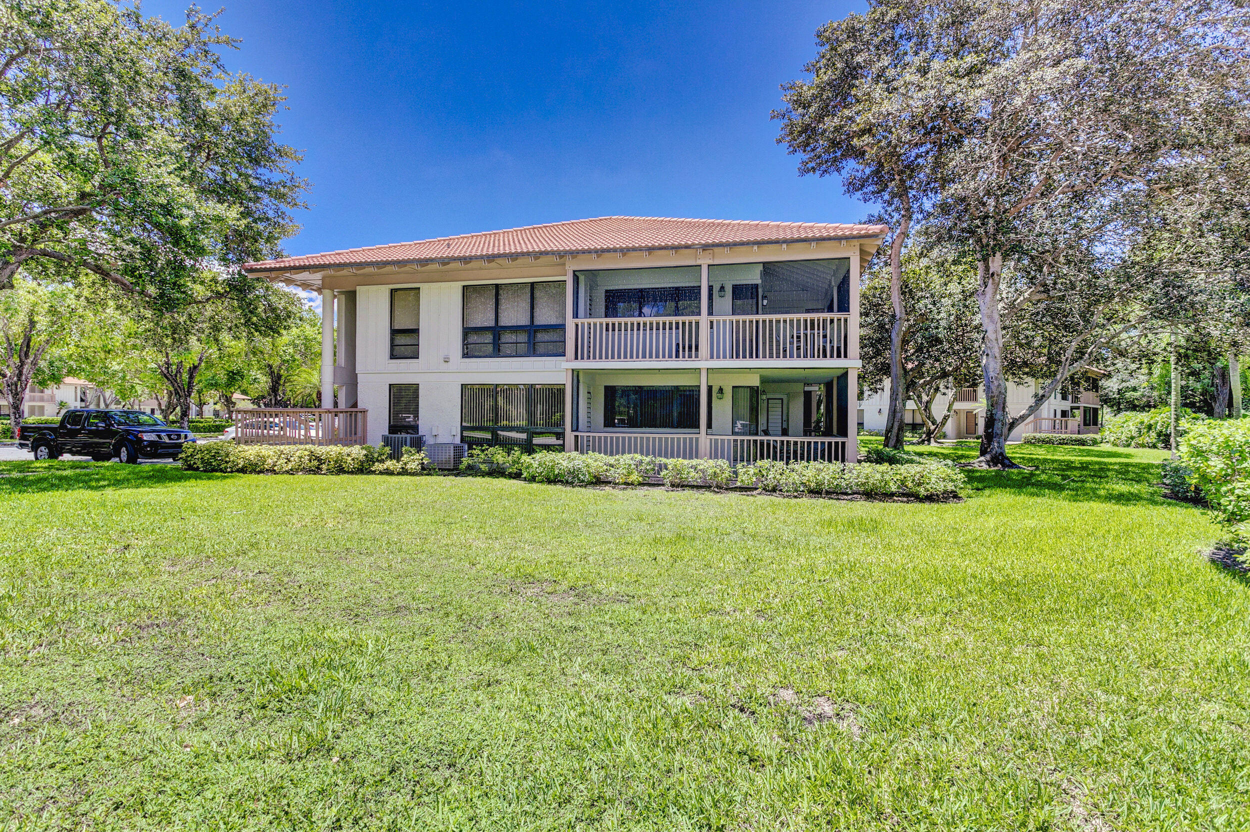 GOLF VILLAS CONDO - Residential