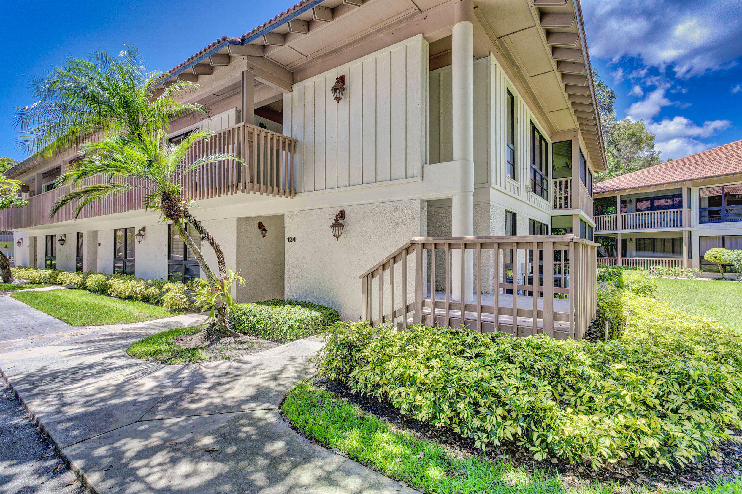 GOLF VILLAS CONDO - Residential