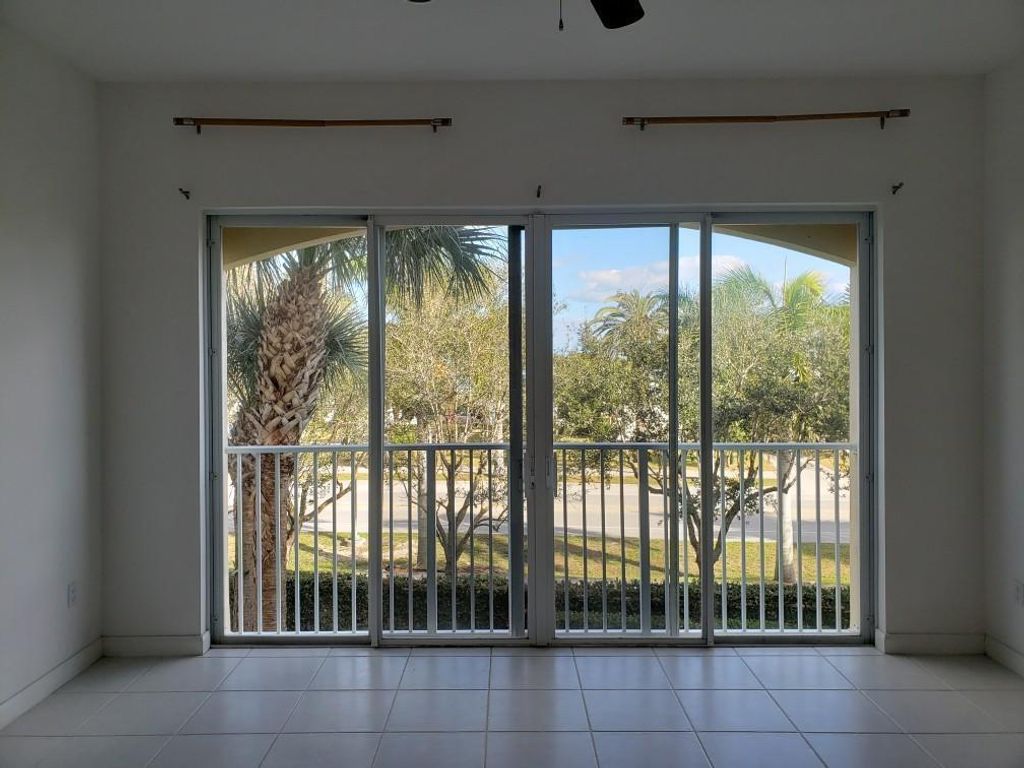 Photo of 38 Harbour Isle Drive Dr E #204, Fort Pierce, FL 34949 (MLS # R10774431)