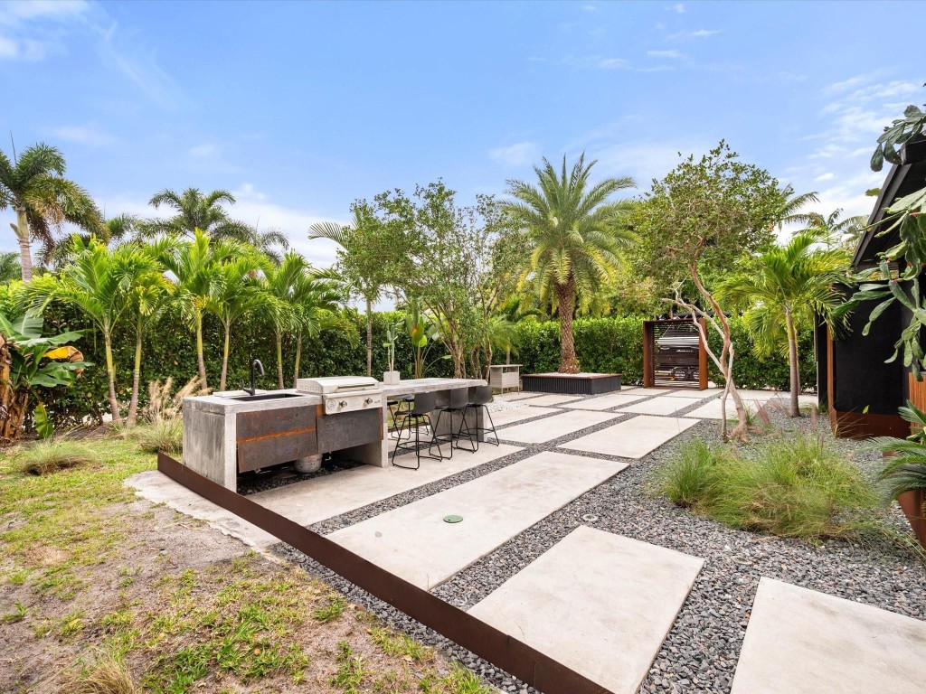 Coral Ridge North Add 24- - Residential