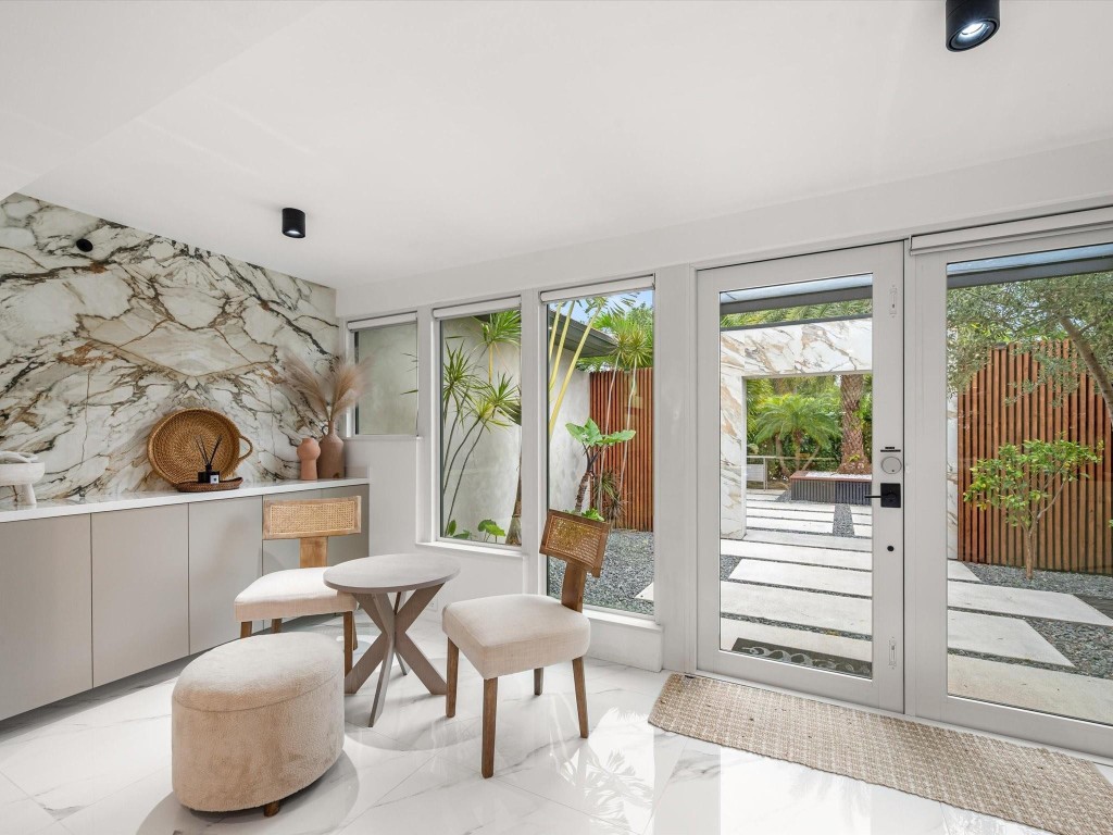 Coral Ridge North Add 24- - Residential