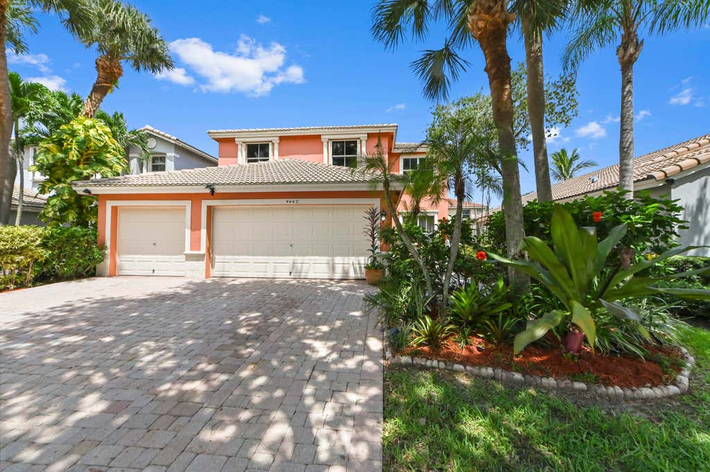 Photo of 4442 ONEGA Circle, West Palm Beach, FL 33409 (MLS # B26061735)