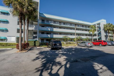 Tiny photo for 4725 E Lucerne Lakes Blvd Boulevard E #203, Lake Worth, FL 33467 (MLS # B26002631)