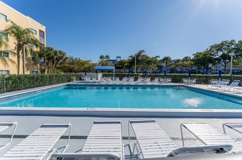 Tiny photo for 4725 E Lucerne Lakes Blvd Boulevard E #203, Lake Worth, FL 33467 (MLS # B26002631)