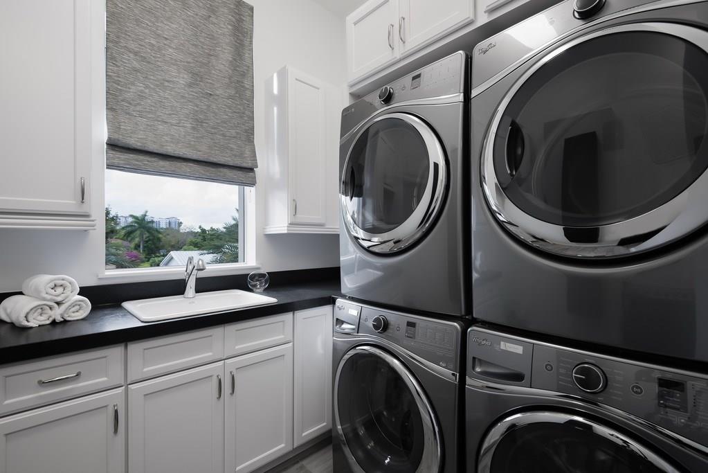 ROYAL PALM YACHT & COUNTR - Residential