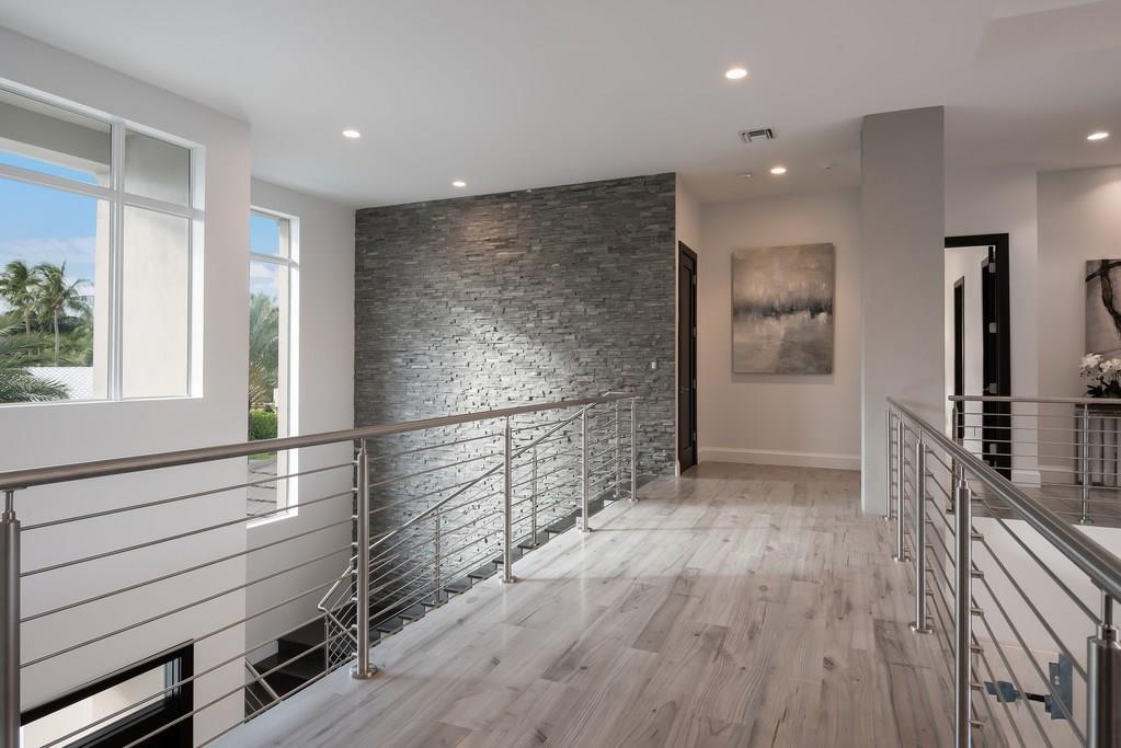 ROYAL PALM YACHT & COUNTR - Residential