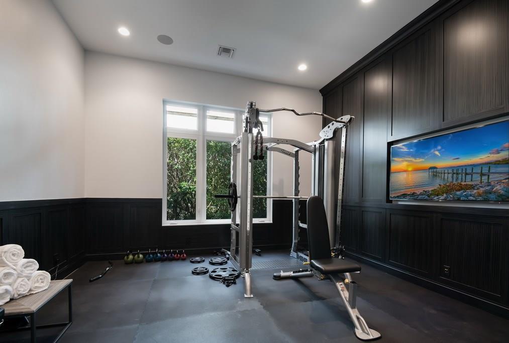 ROYAL PALM YACHT & COUNTR - Residential