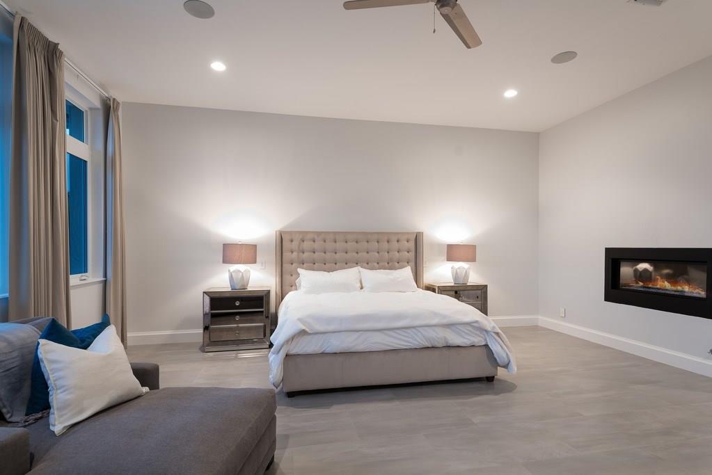 ROYAL PALM YACHT & COUNTR - Residential