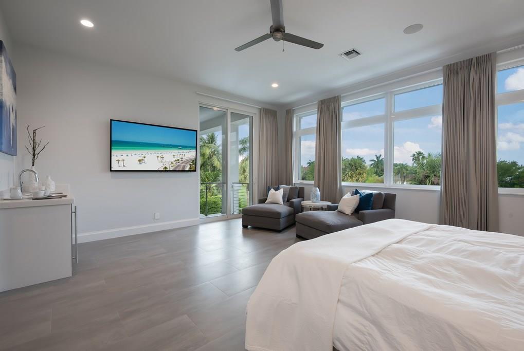 ROYAL PALM YACHT & COUNTR - Residential