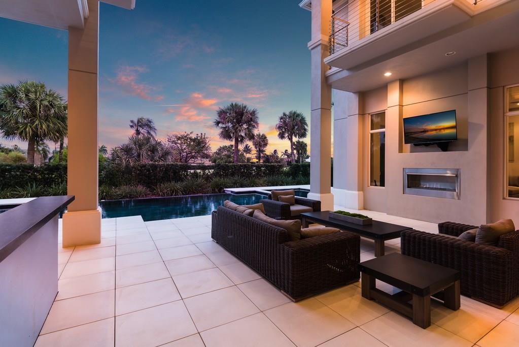 ROYAL PALM YACHT & COUNTR - Residential