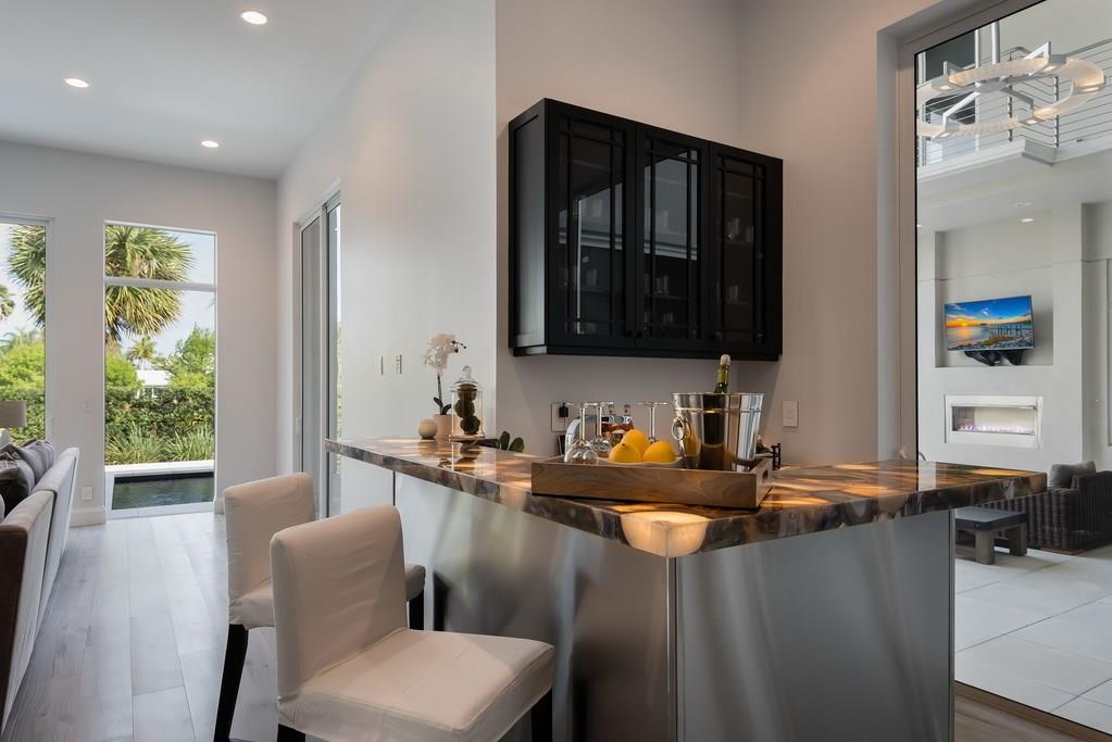 ROYAL PALM YACHT & COUNTR - Residential