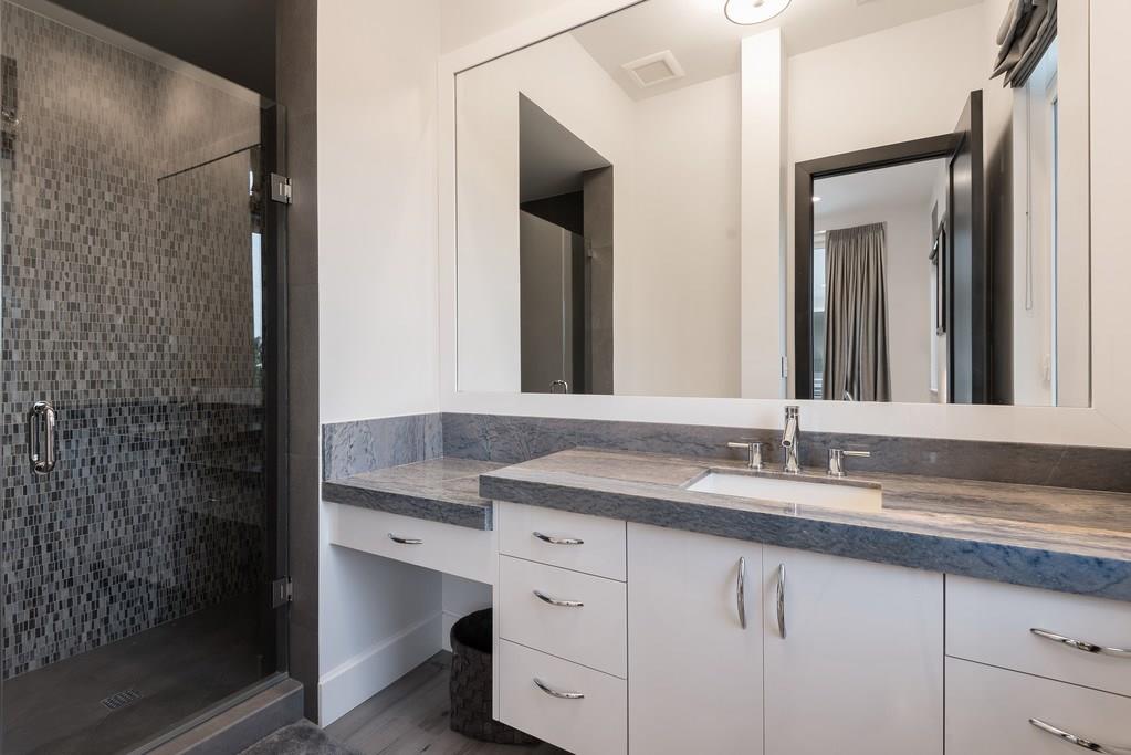 ROYAL PALM YACHT & COUNTR - Residential