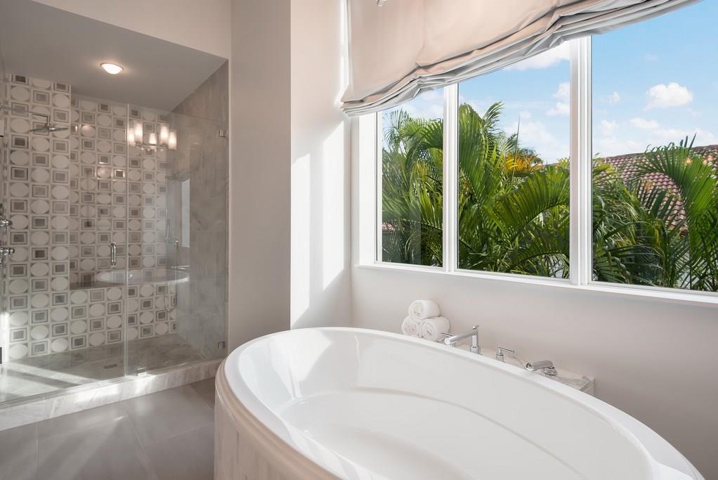 ROYAL PALM YACHT & COUNTR - Residential