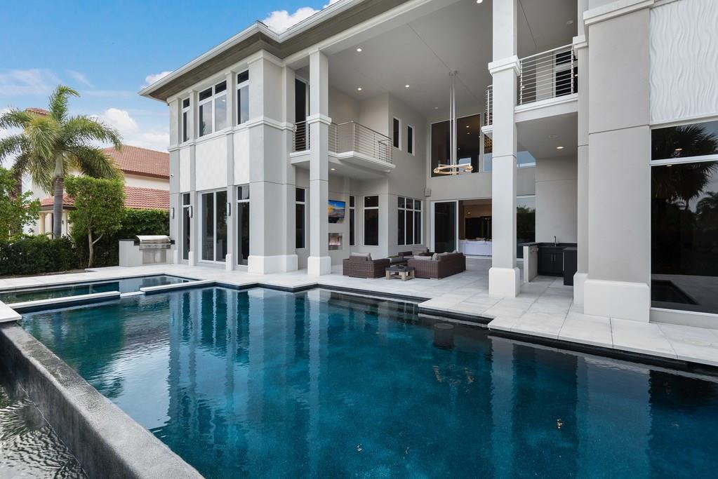 ROYAL PALM YACHT & COUNTR - Residential