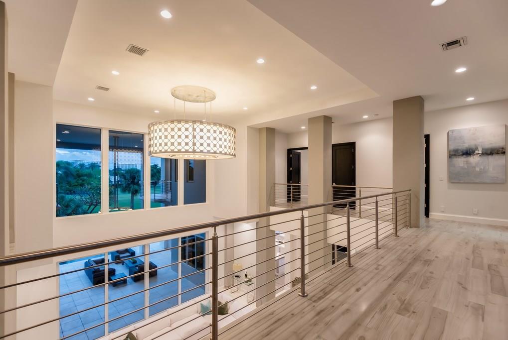 ROYAL PALM YACHT & COUNTR - Residential