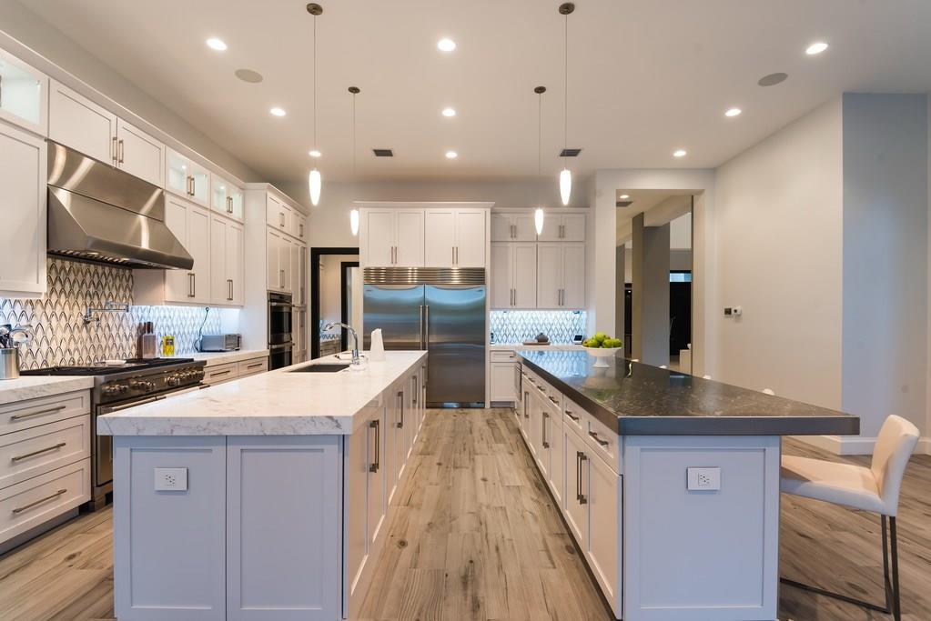 ROYAL PALM YACHT & COUNTR - Residential