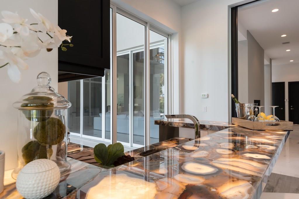 ROYAL PALM YACHT & COUNTR - Residential