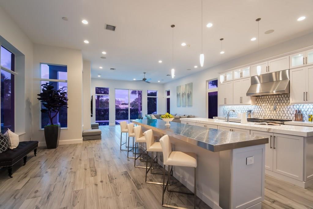 ROYAL PALM YACHT & COUNTR - Residential