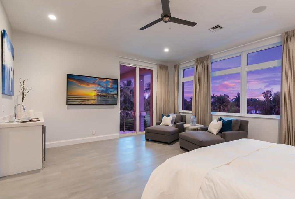 ROYAL PALM YACHT & COUNTR - Residential