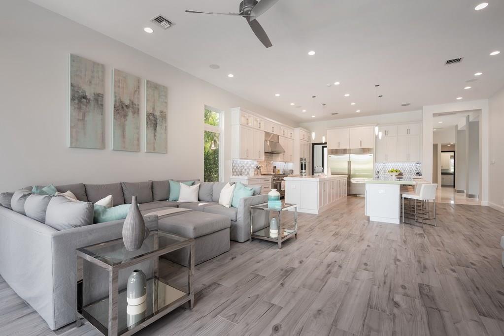 ROYAL PALM YACHT & COUNTR - Residential