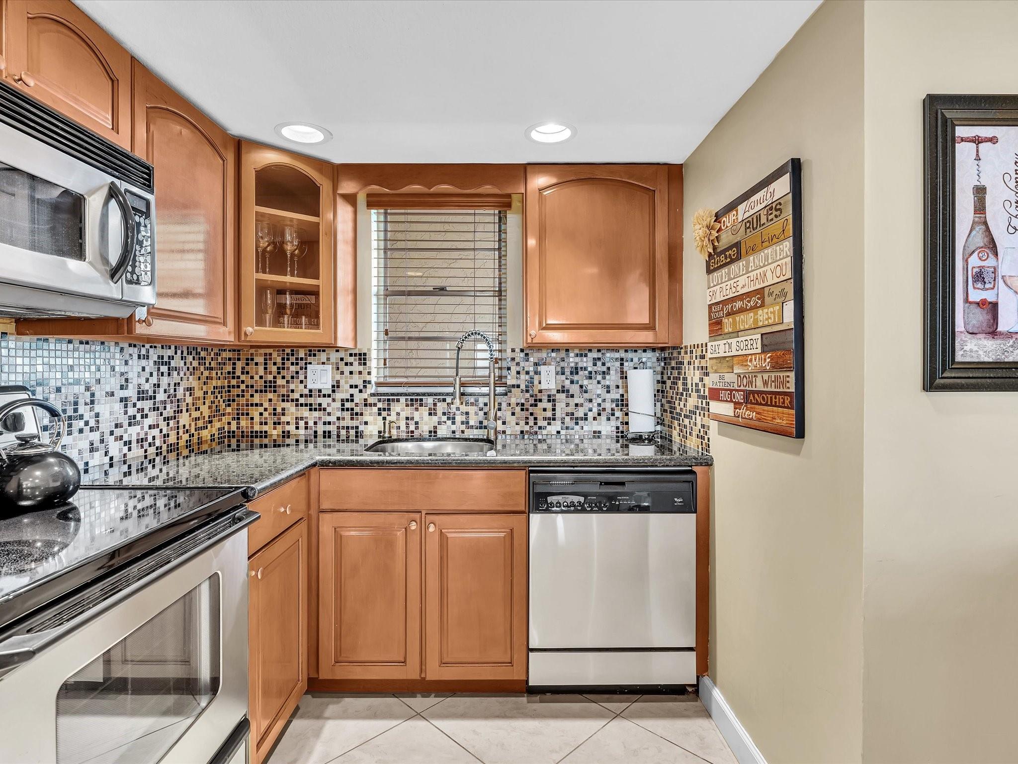 Rolling Hills Golf & - Residential