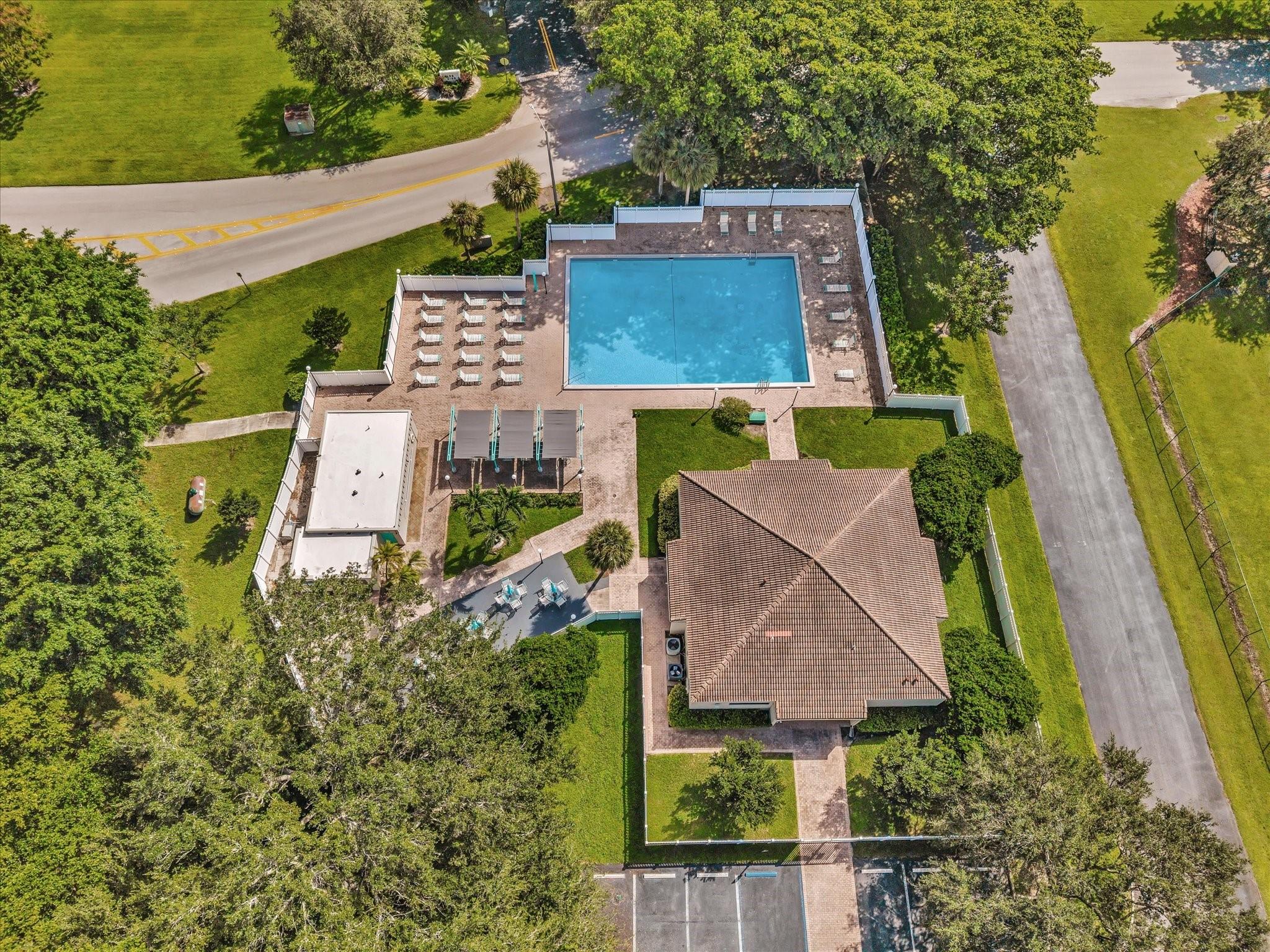 Rolling Hills Golf & - Residential
