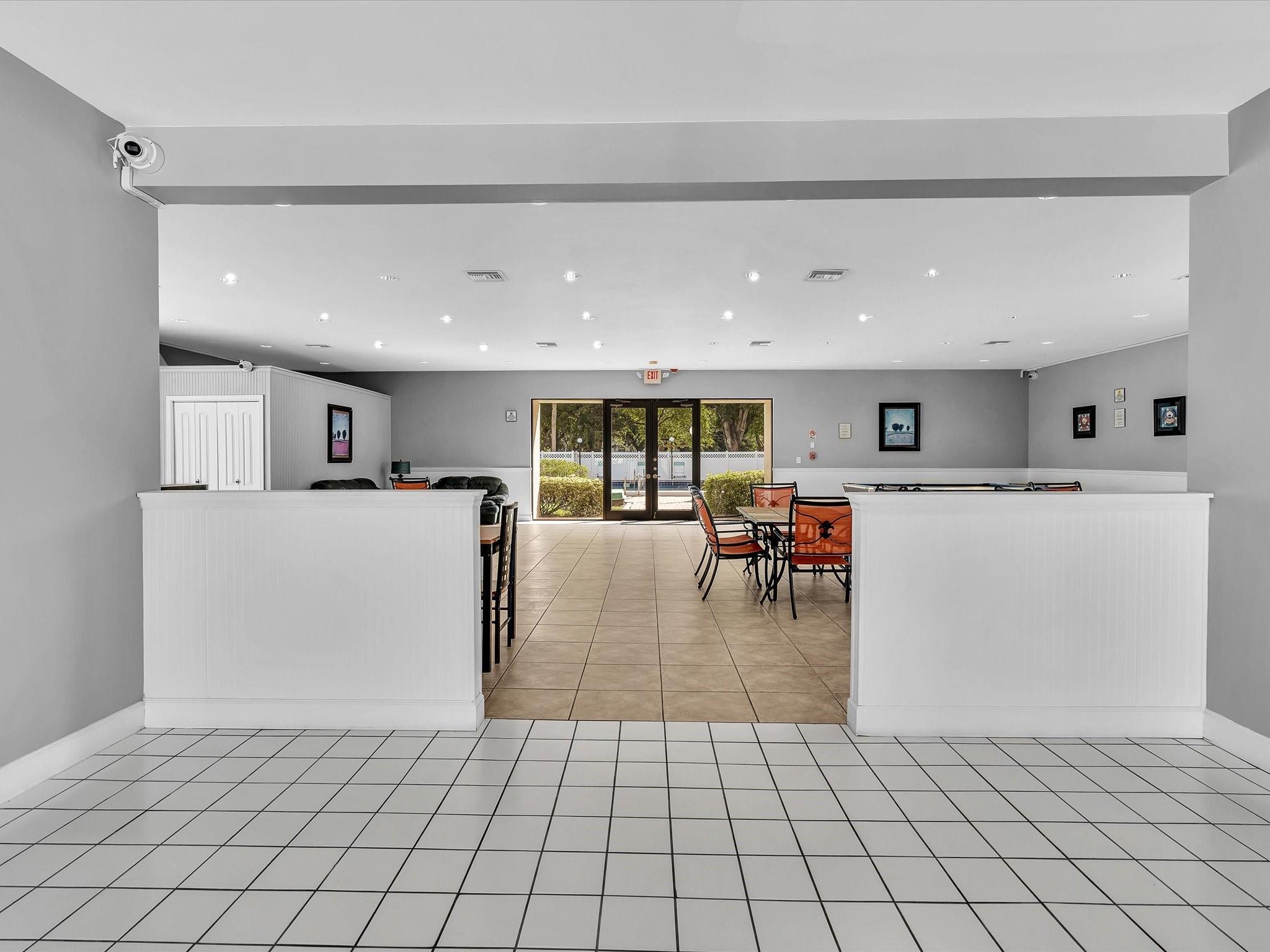 Rolling Hills Golf & - Residential