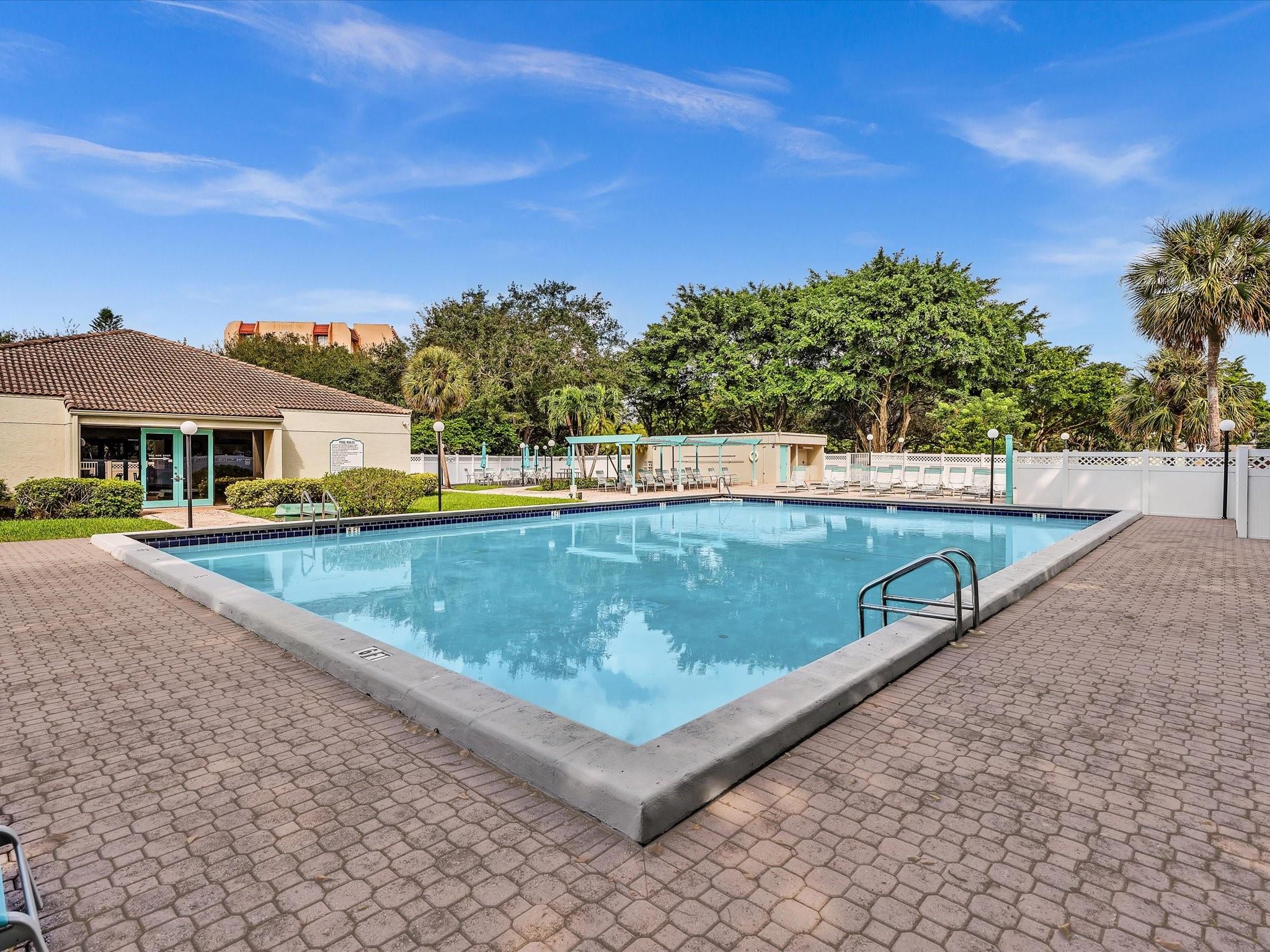 Rolling Hills Golf & - Residential
