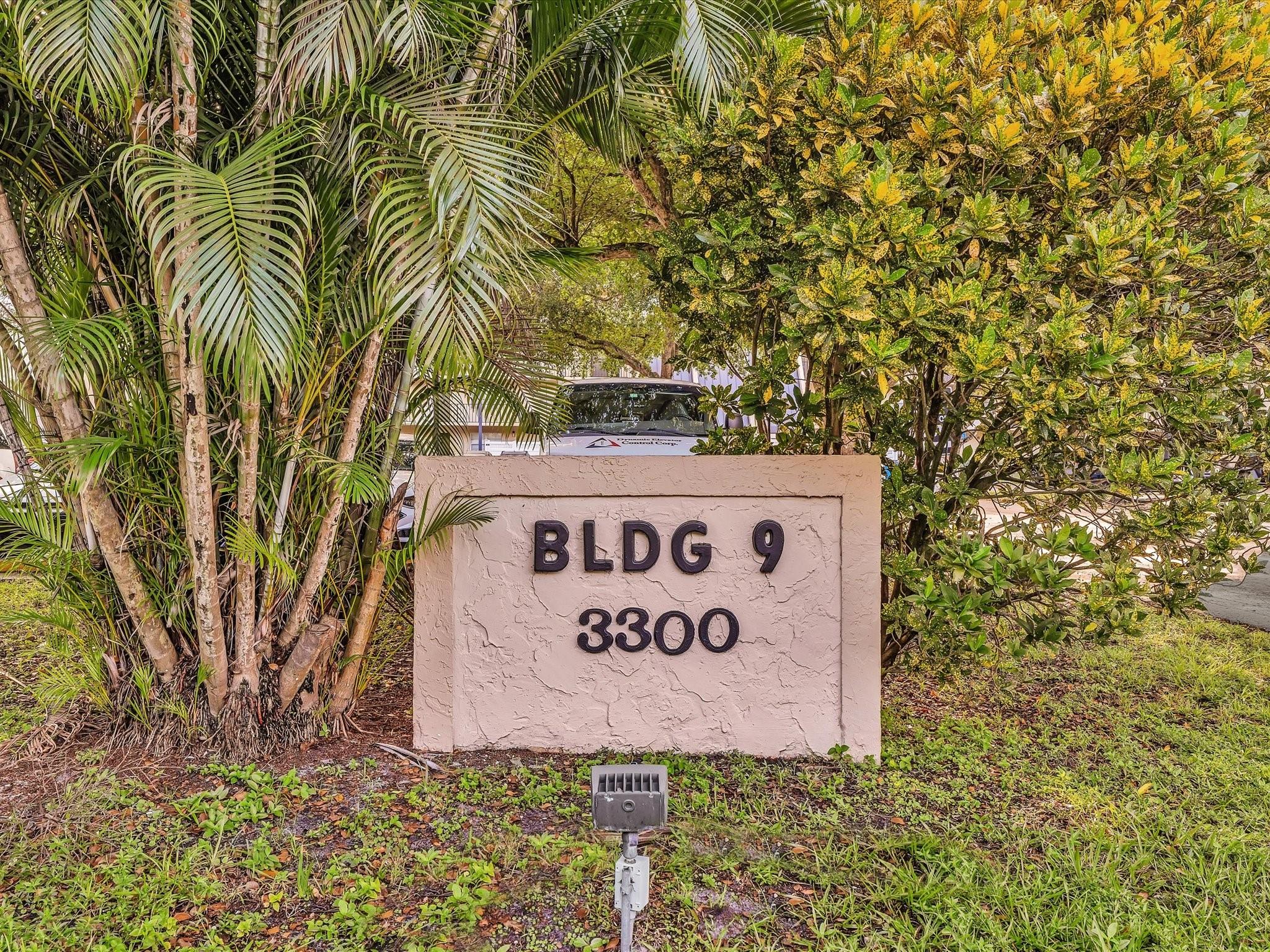 Rolling Hills Golf & - Residential