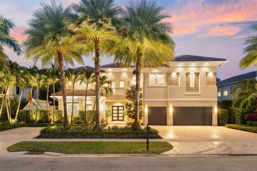Photo of 560 Coconut Palm Terrace, Plantation, FL 33324 (MLS # F10404308)