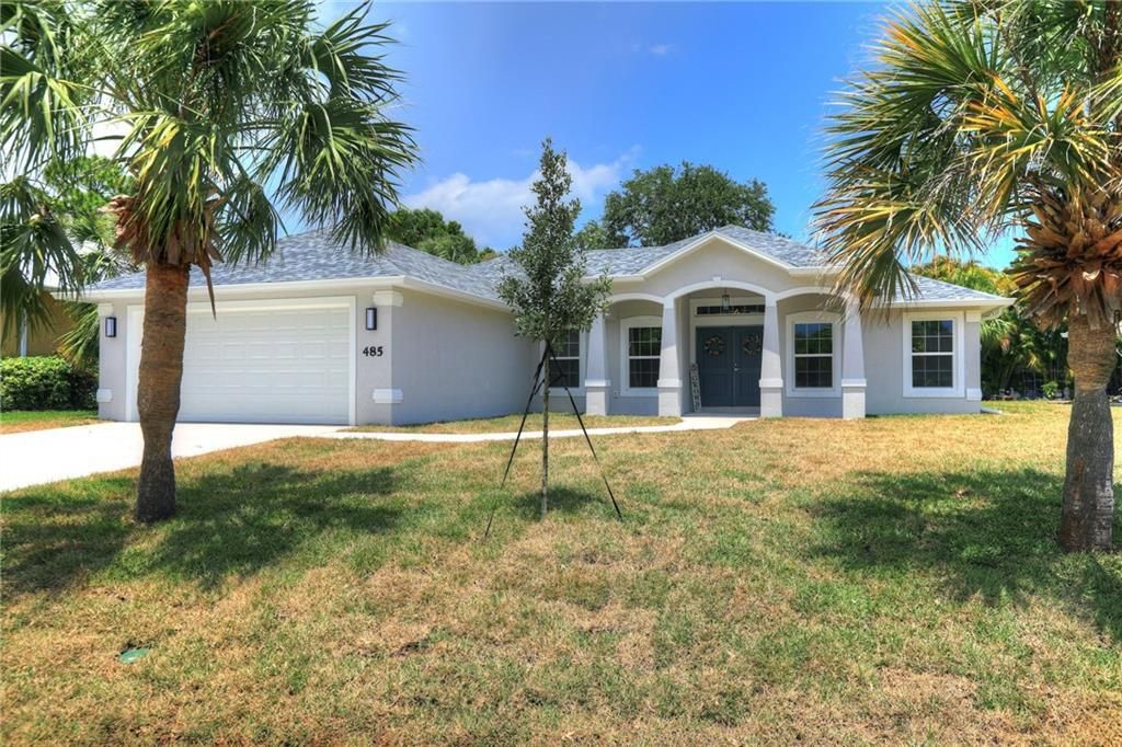 Photo of 485 Periwinkle Drive, Sebastian, FL 32958 (MLS # R11088503)