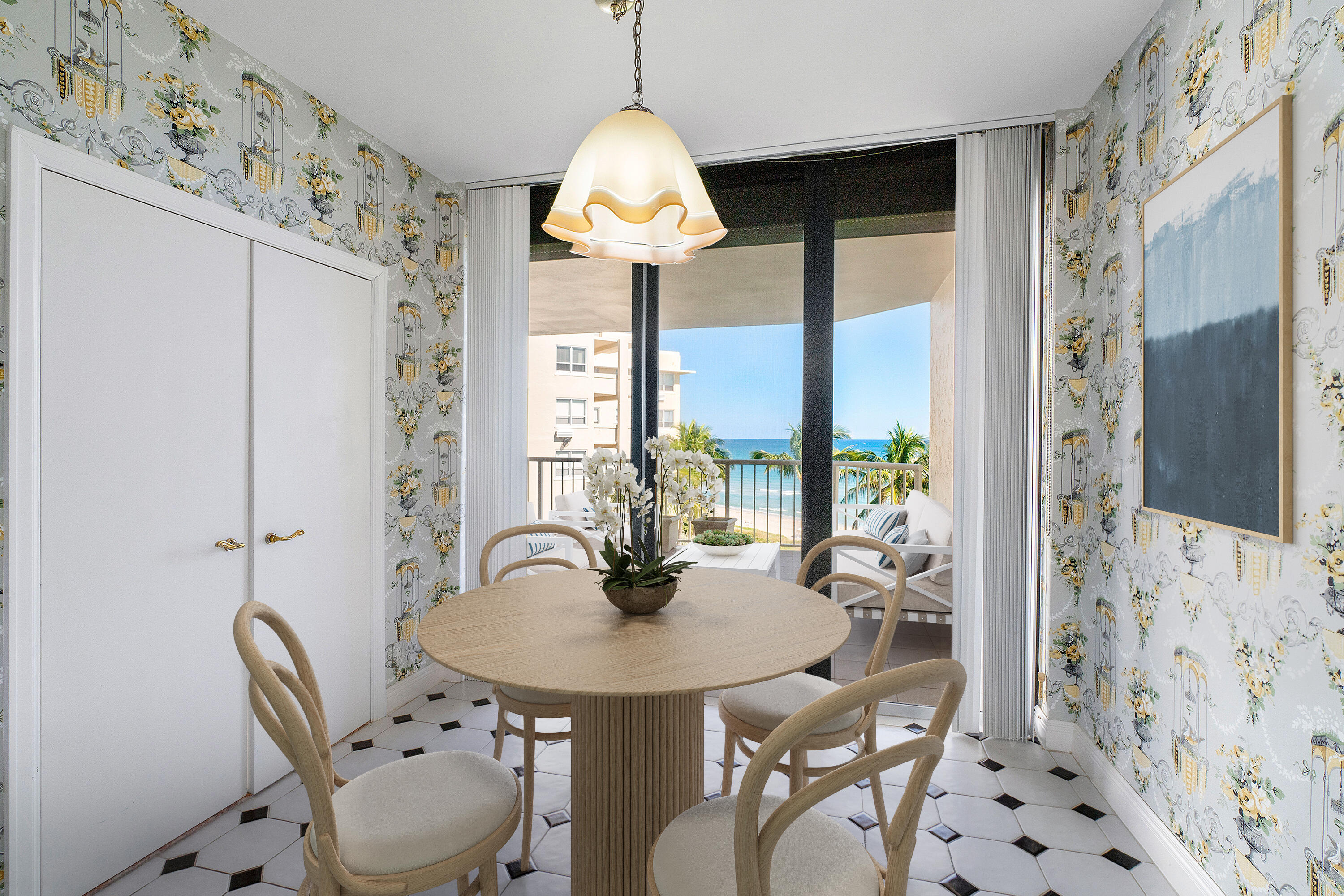 TWENTY SEVEN SEVENTY SOUTH OCEAN BOULEVARD COND DE - Residential