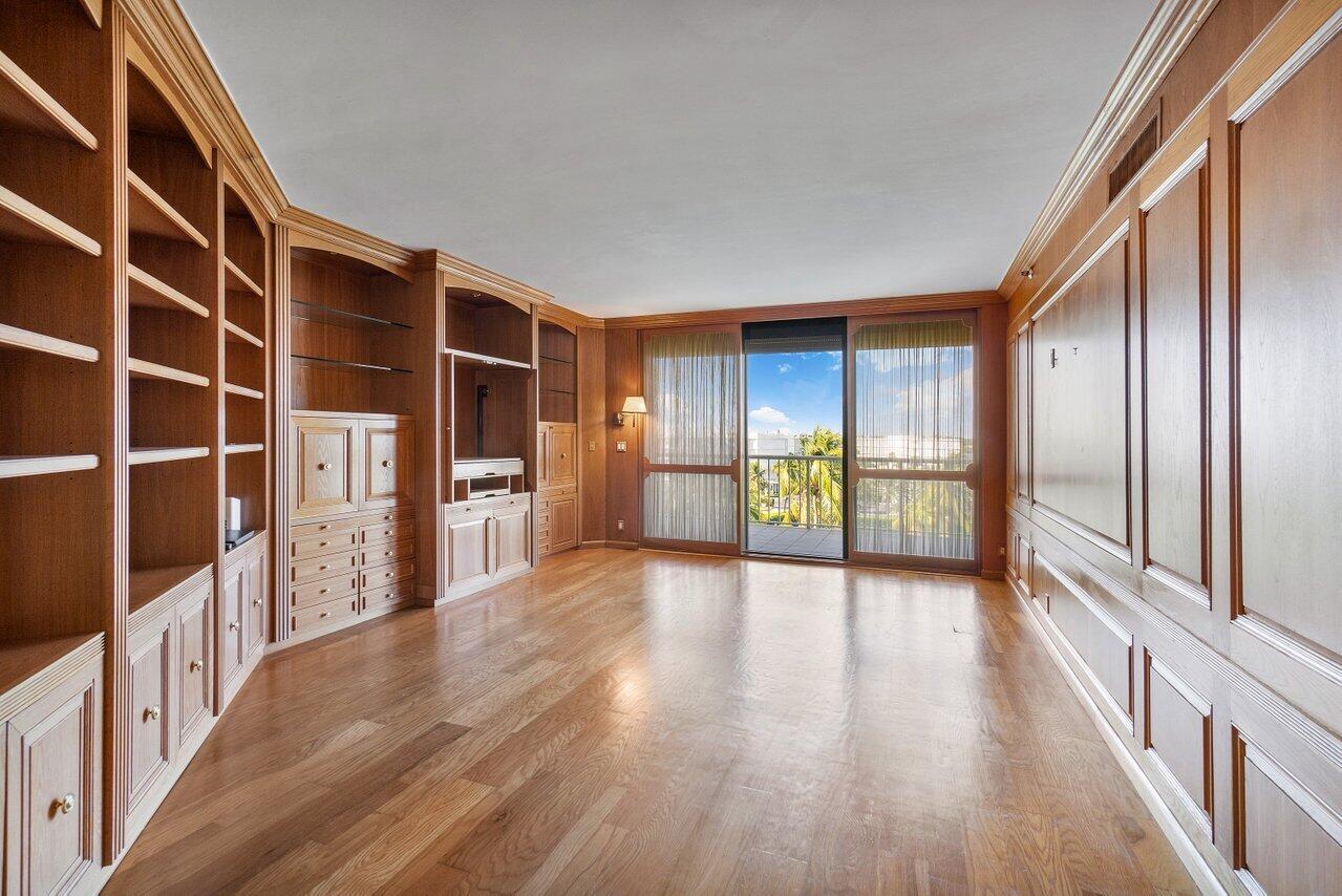 TWENTY SEVEN SEVENTY SOUTH OCEAN BOULEVARD COND DE - Residential