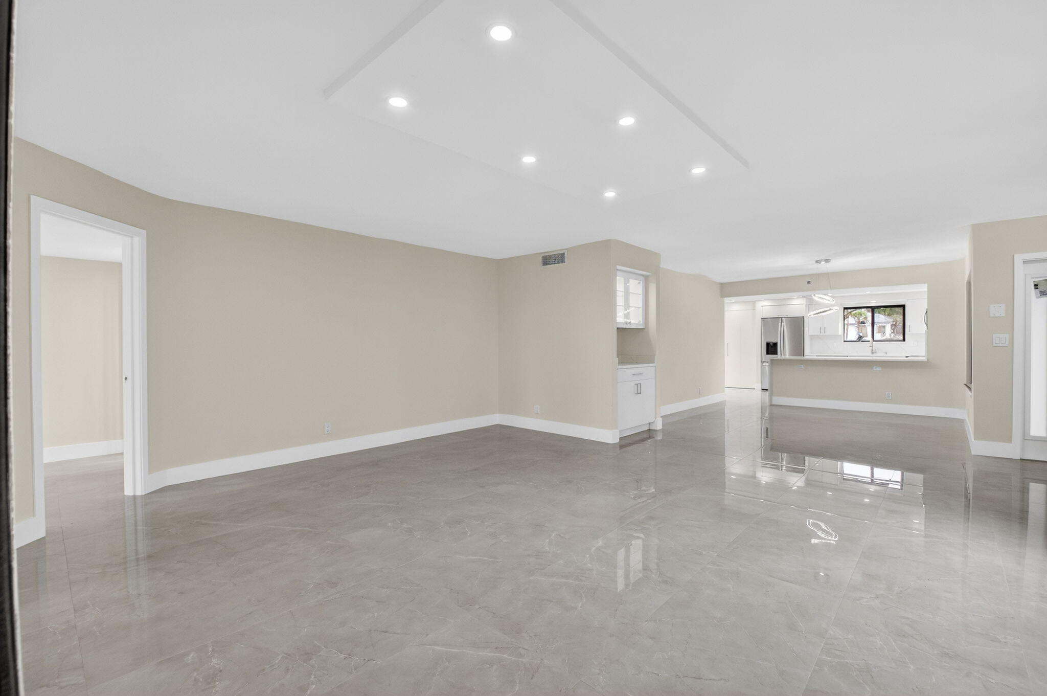 GLENEAGLES CONDO III - Residential