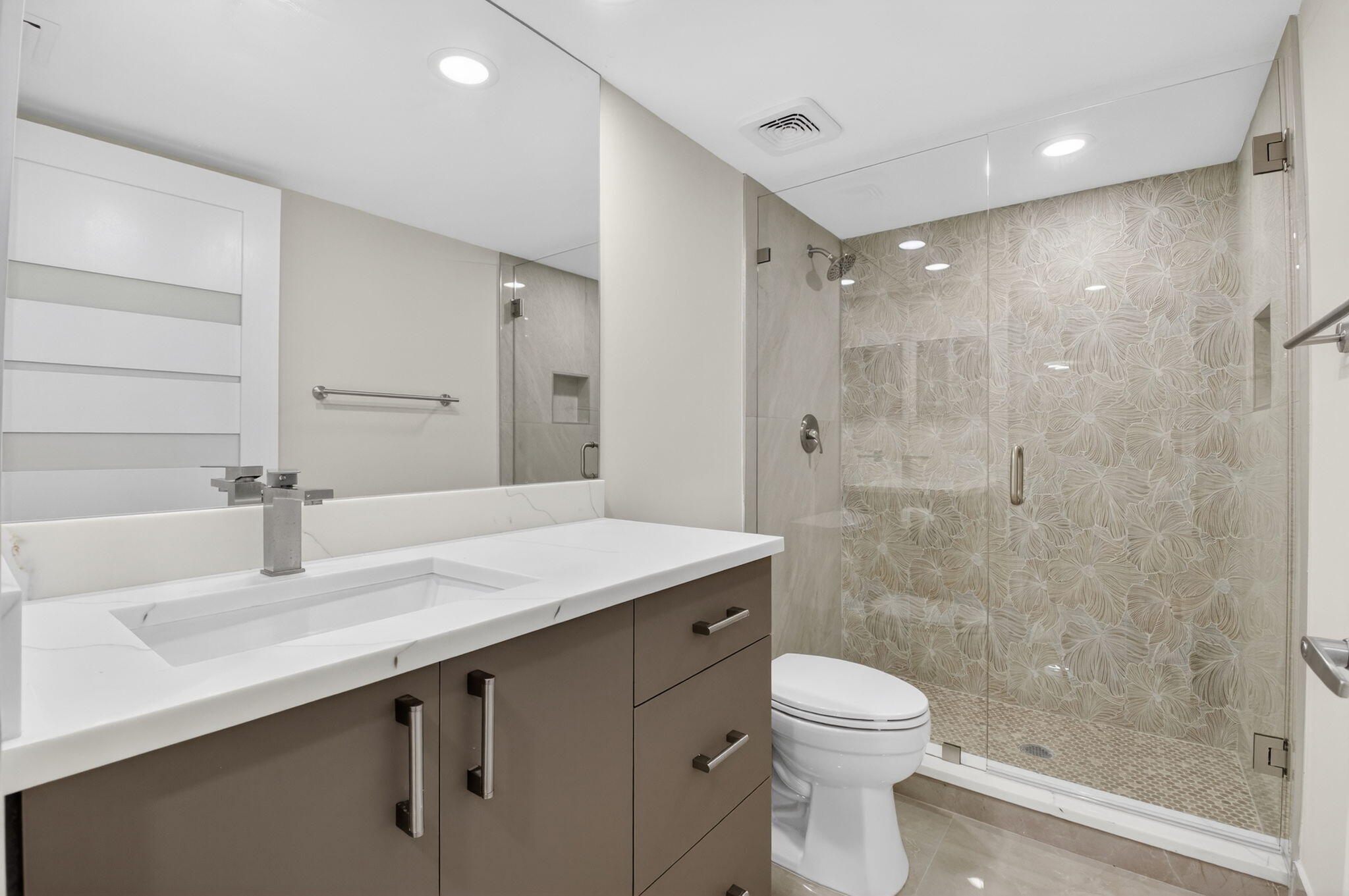 GLENEAGLES CONDO III - Residential