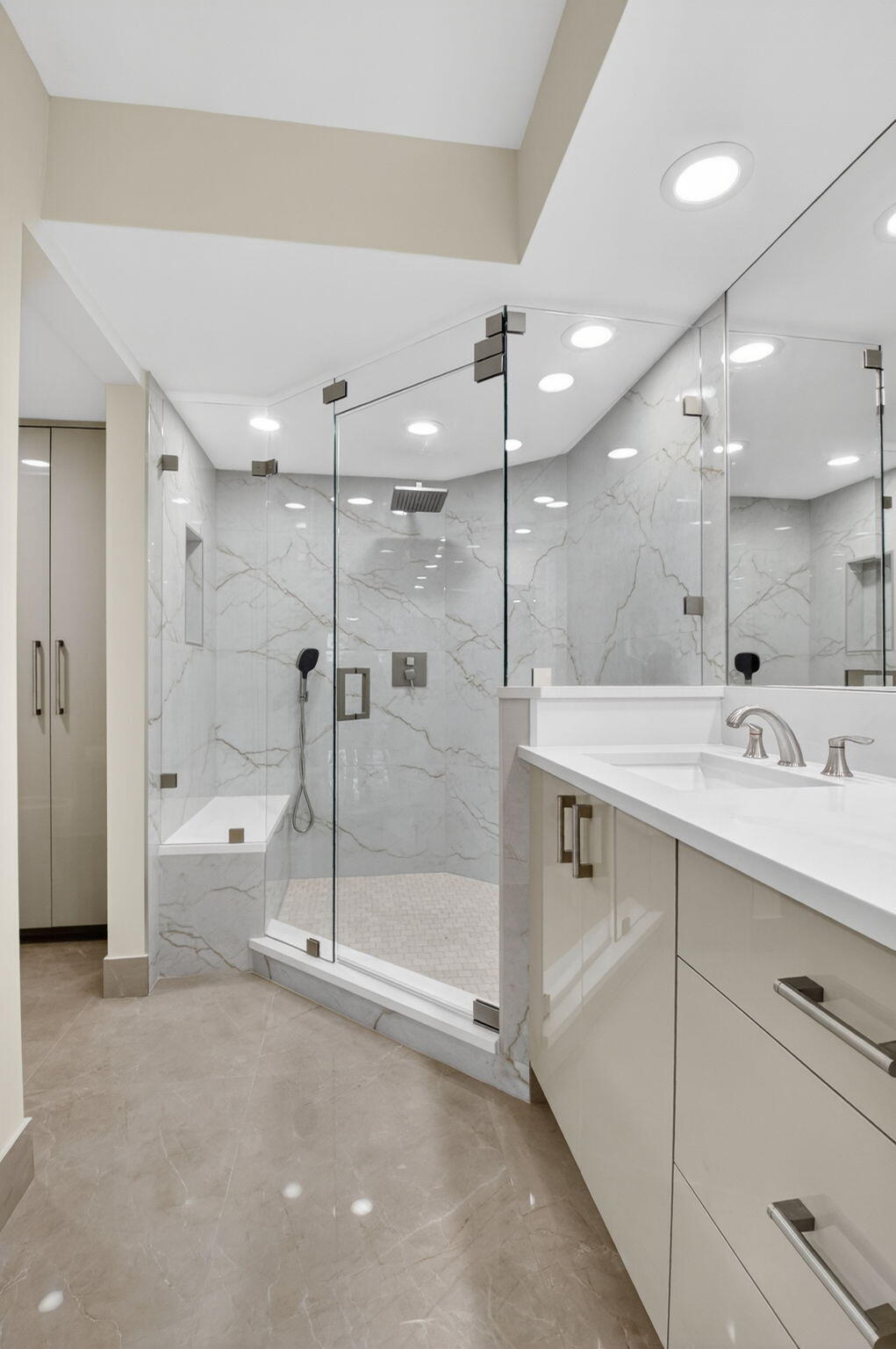 GLENEAGLES CONDO III - Residential