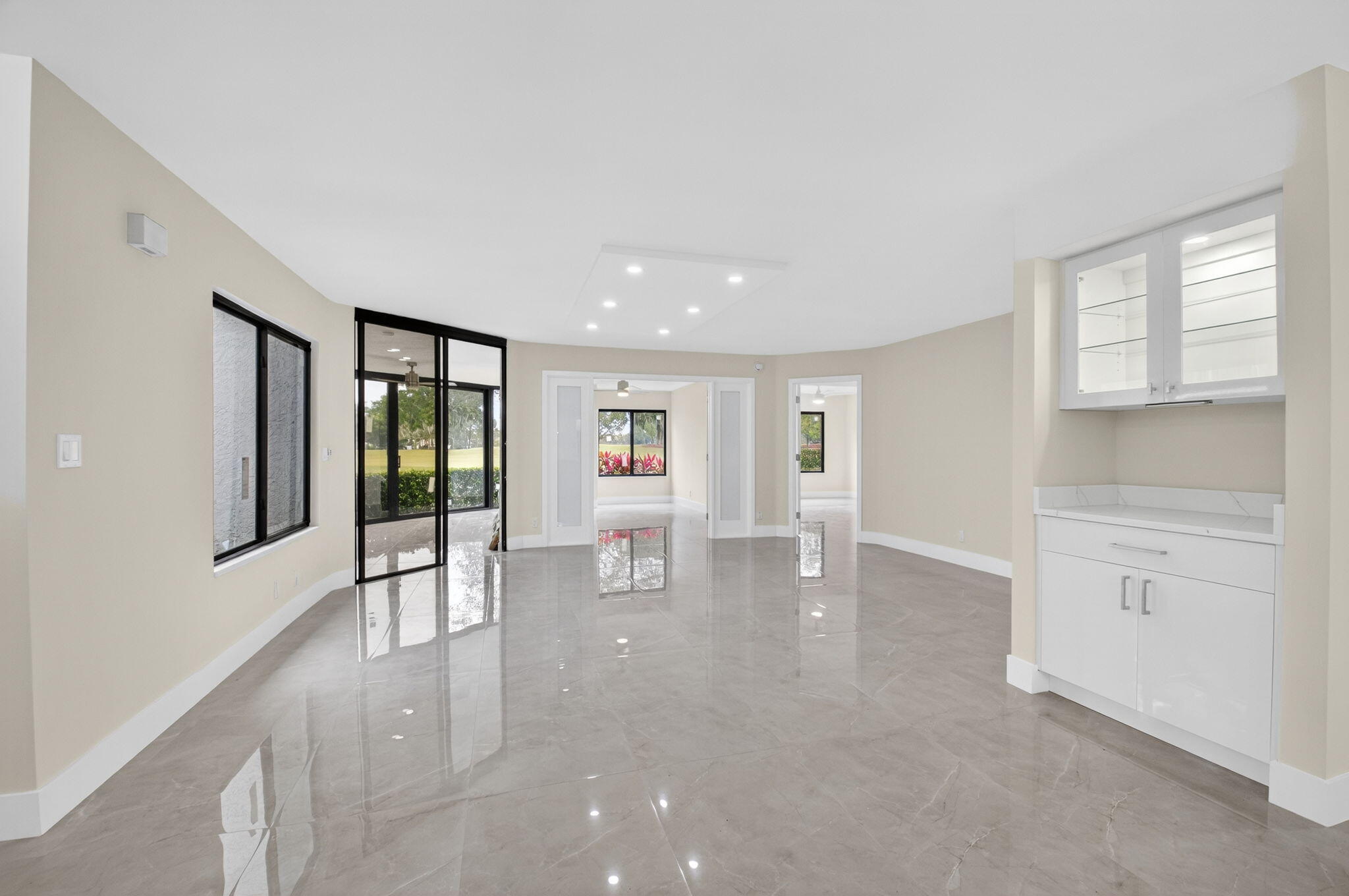 GLENEAGLES CONDO III - Residential