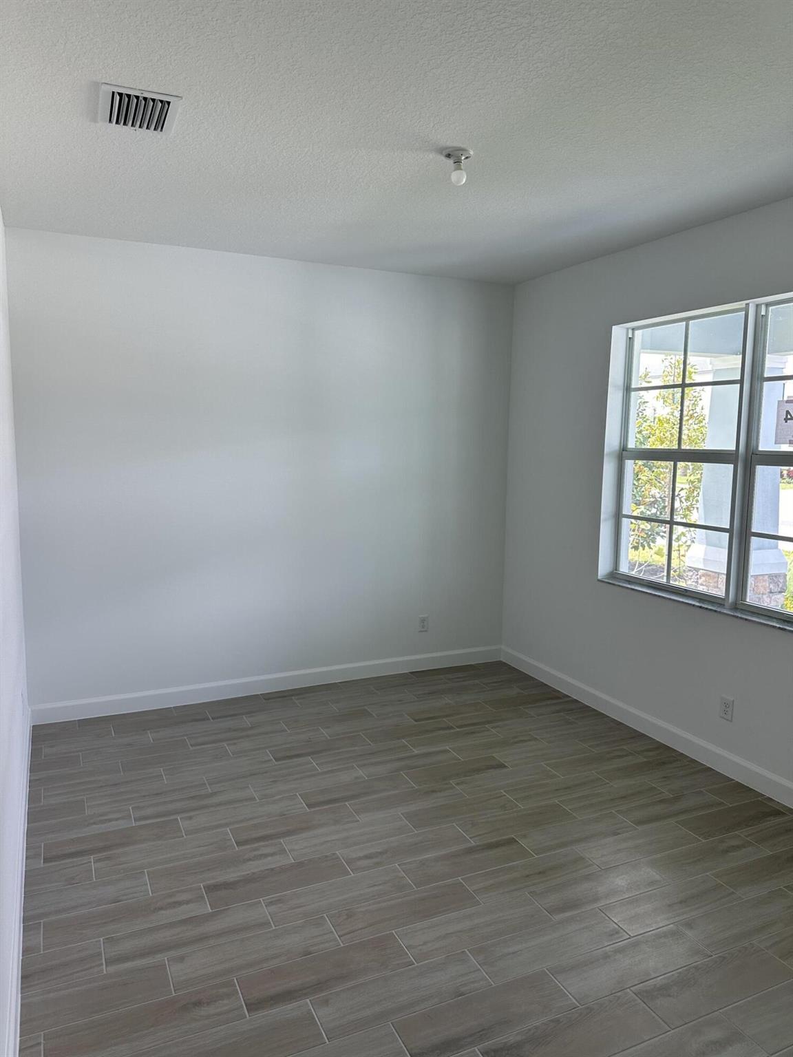 ARDEN PUD POD J - Residential Lease