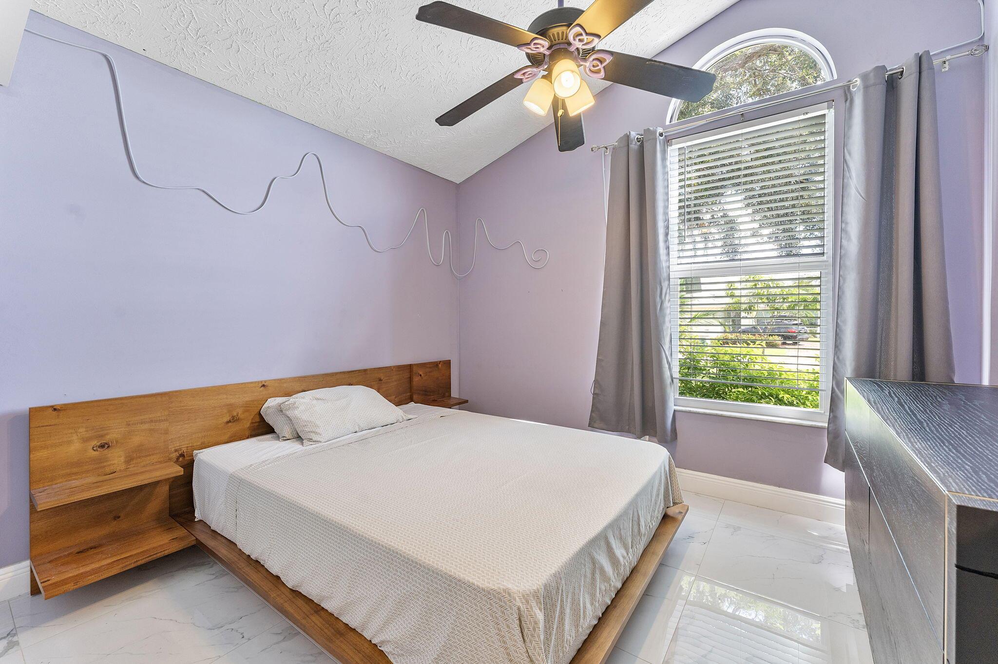 PORT ST LUCIE SECTION 35 - Residential Lease