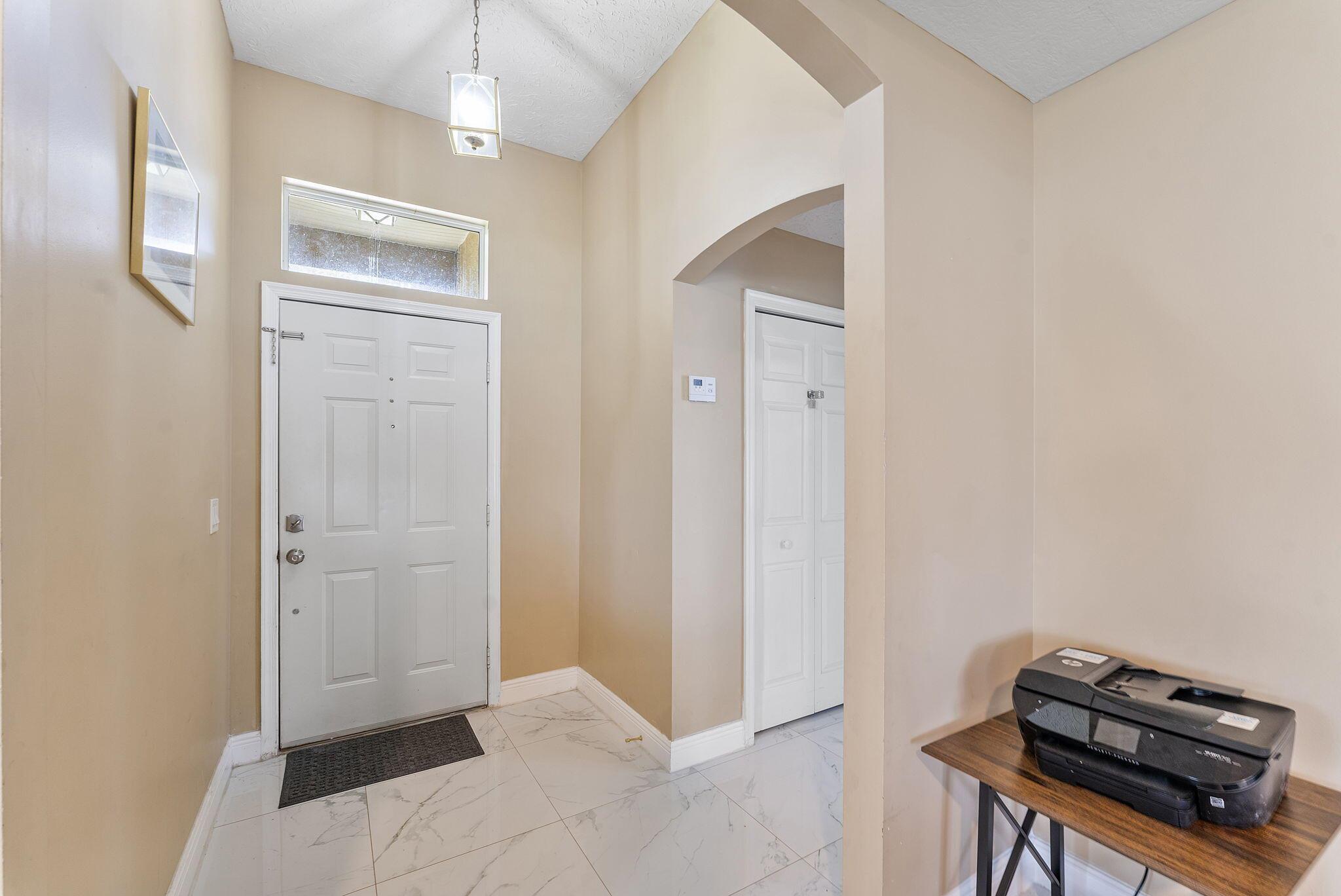 PORT ST LUCIE SECTION 35 - Residential Lease