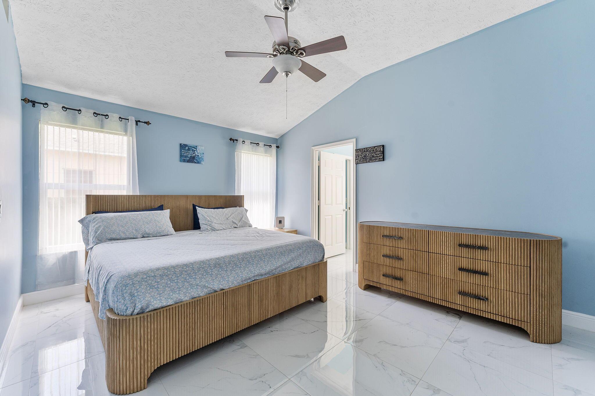 PORT ST LUCIE SECTION 35 - Residential Lease