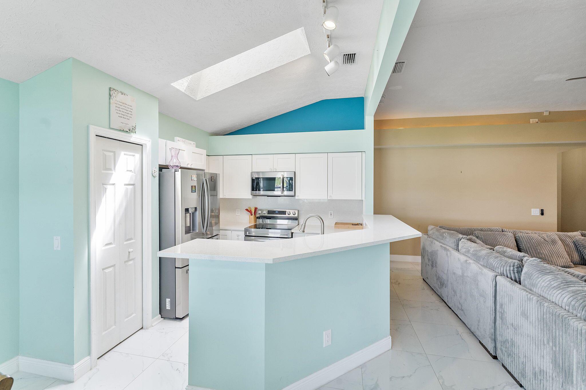 PORT ST LUCIE SECTION 35 - Residential Lease